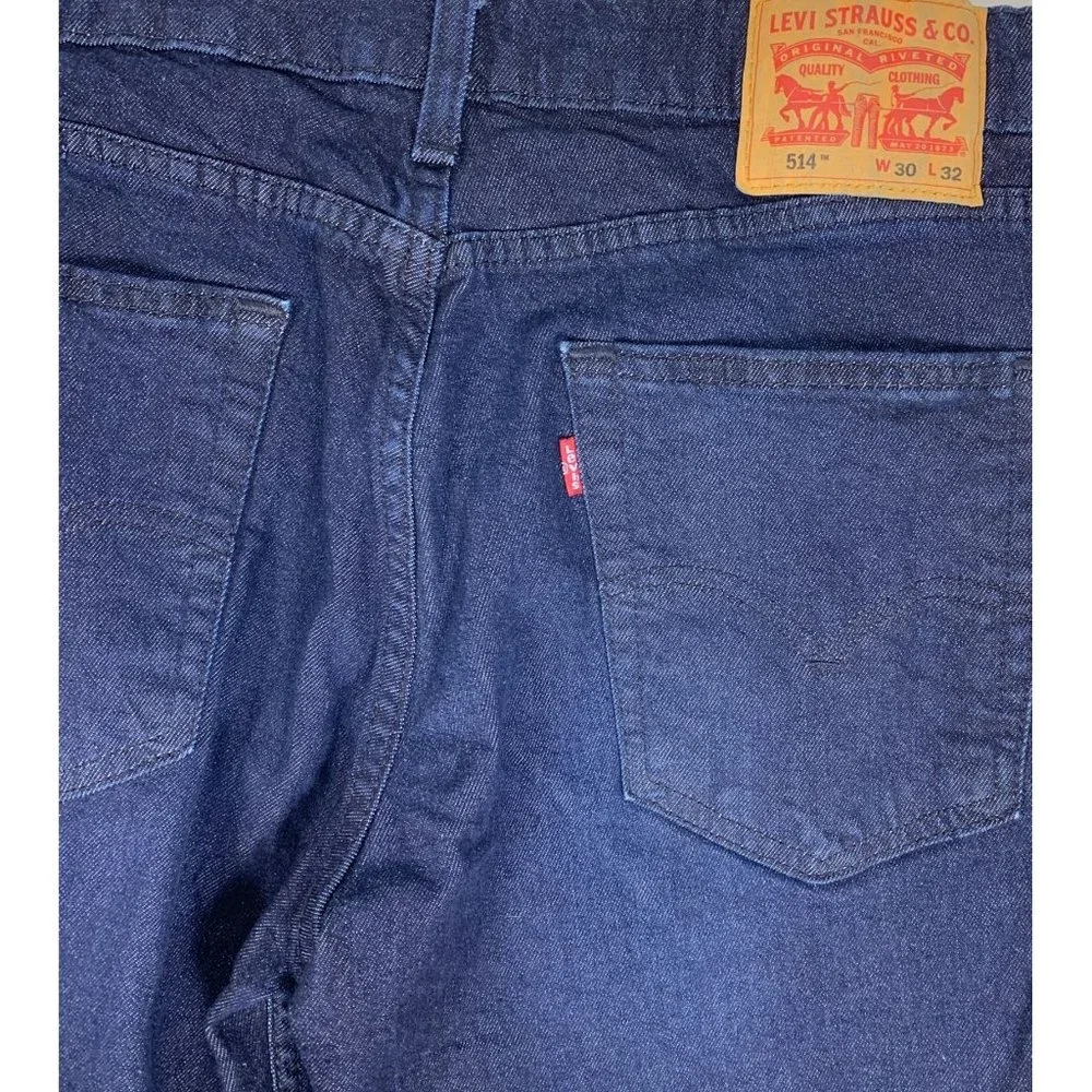 Levi's 514 30" X 32" Straight Fit Dark Wash - Picture 5 of 5